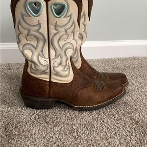 Ariat women’s Cowboy Boots